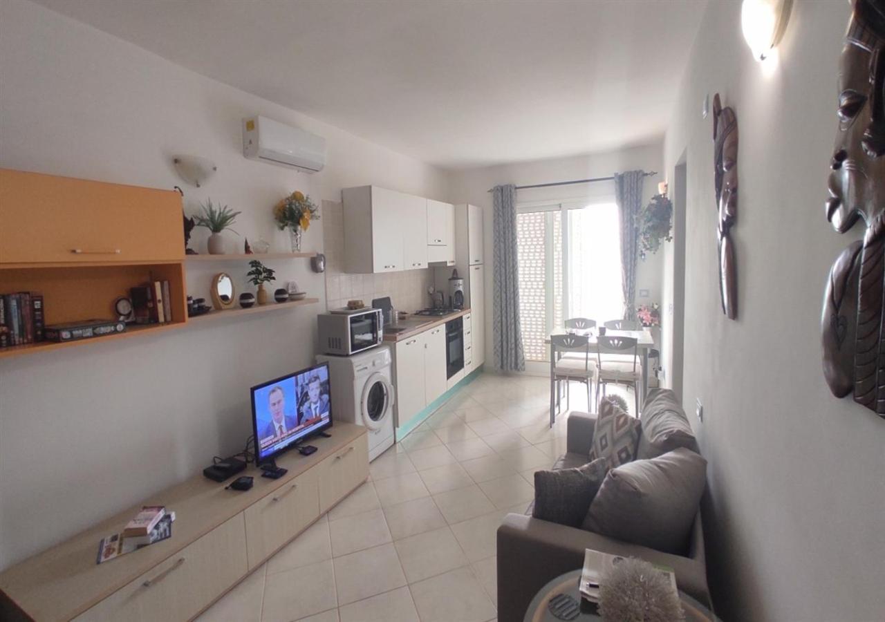 Adult Only Beachfront 2 Bedroom Apartment Santa Maria Airport Pick Up, Aircon, Unlimited Wifi Ideal For Remote Working And Long Stay Экстерьер фото